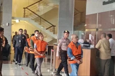 KPK Tahan Lima Tersangka...