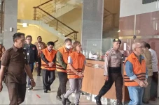 5 Tersangka Kasus Korupsi...