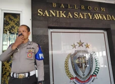 KPK Periksa 14 Anggota...