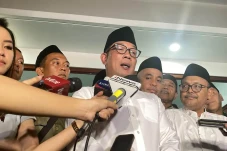 Unggul di Survei Pilkada...