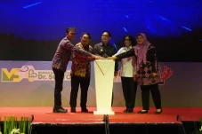 Perkuat Digitalisasi...