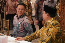Profil Sugiono, Anak...