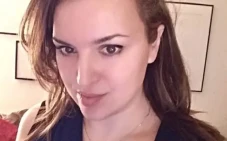 Siapa Cristiana Barsony-Arcidiacono?...