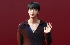 50 Idol K-Pop Pria Terpopuler...