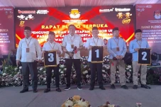 KPU Bekasi Tetapkan...