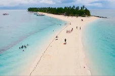 5 Pantai Paling Sepi...