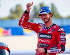 Francesco Bagnaia Usung...