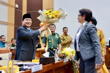 Rapat Pemungkas dengan...