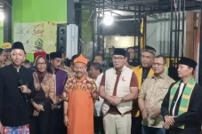 Disambut Opie Kumis,...
