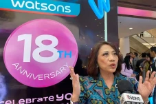 Genap 18 Tahun, Watsons...