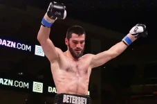 Artur Beterbiev Mau...