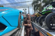 Kejari Bandung Eksekusi...