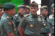 4 Letnan Jenderal TNI...