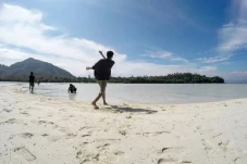 6 Rekomendasi Pantai...