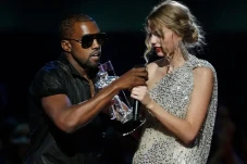 Konspirasi Kanye West...