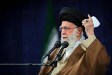Israel Bunuh Nasrallah,...