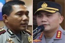 2 Kombes Pol Pecah Bintang...