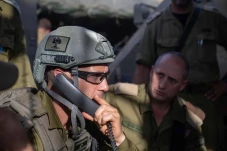3 Persamaan Israel dan...