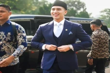 Dilantik Jadi Anggota...