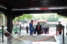 Asal Usul Lubang Buaya...