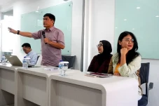 Seminar FSI dan Paramadina:...