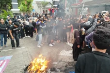 Demo Peringatan 2 Tahun...