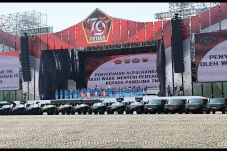 Kemhan Serahkan 769...