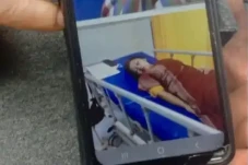 Perempuan Muda di Malang...