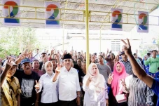 Dukungan Anwar-Reny...