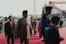 Jokowi Sebut Transisi...