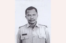 Kisah Letkol Dhomber,...