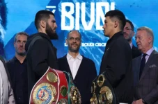 Artur Beterbiev vs Dmitry...