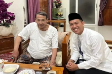 Sowan ke Habib Luthfi,...