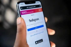 Cara Backup Arsip Instagram...