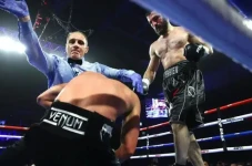 Artur Beterbiev Terlalu...