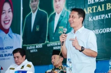 Tekan Pengangguran di...