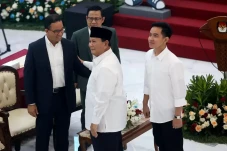 Pelantikan Prabowo-Gibran,...