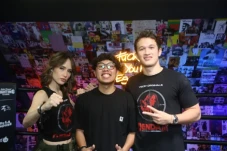 Seru! Cinta Laura dan...