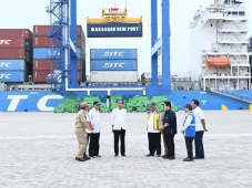 Puluhan Bandara-Pelabuhan...