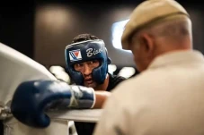 Masa Kecil Dmitry Bivol,...