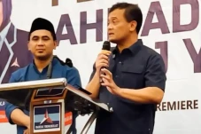 Cagub Jateng Ahmad Luthfi...