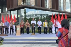 Jokowi Resmikan Rumah...