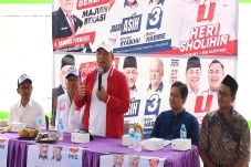 Warga Keluhkan Jarak...