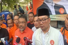 Pertimbangan Partai...