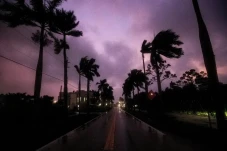 Aneh! Langit Amerika...