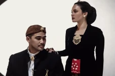 Artis Anggika Bolsterli...