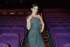 Kimberly Ryder Ditampar...
