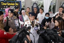 Cagub Benny Laos Meninggal...