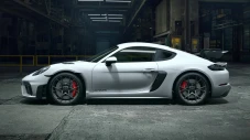 Intip Spek Porsche GT4...