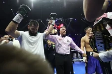 Artur Beterbiev Kecewa...